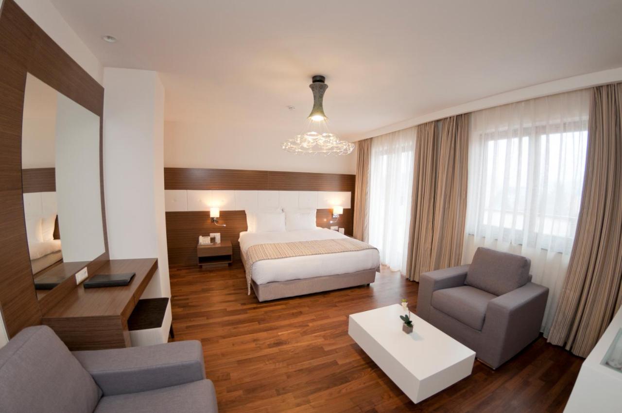Hotel Dukagjini Peje Extérieur photo