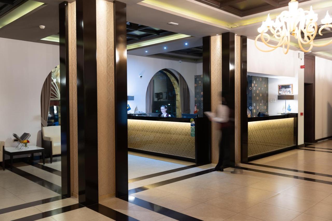 Hotel Dukagjini Peje Extérieur photo