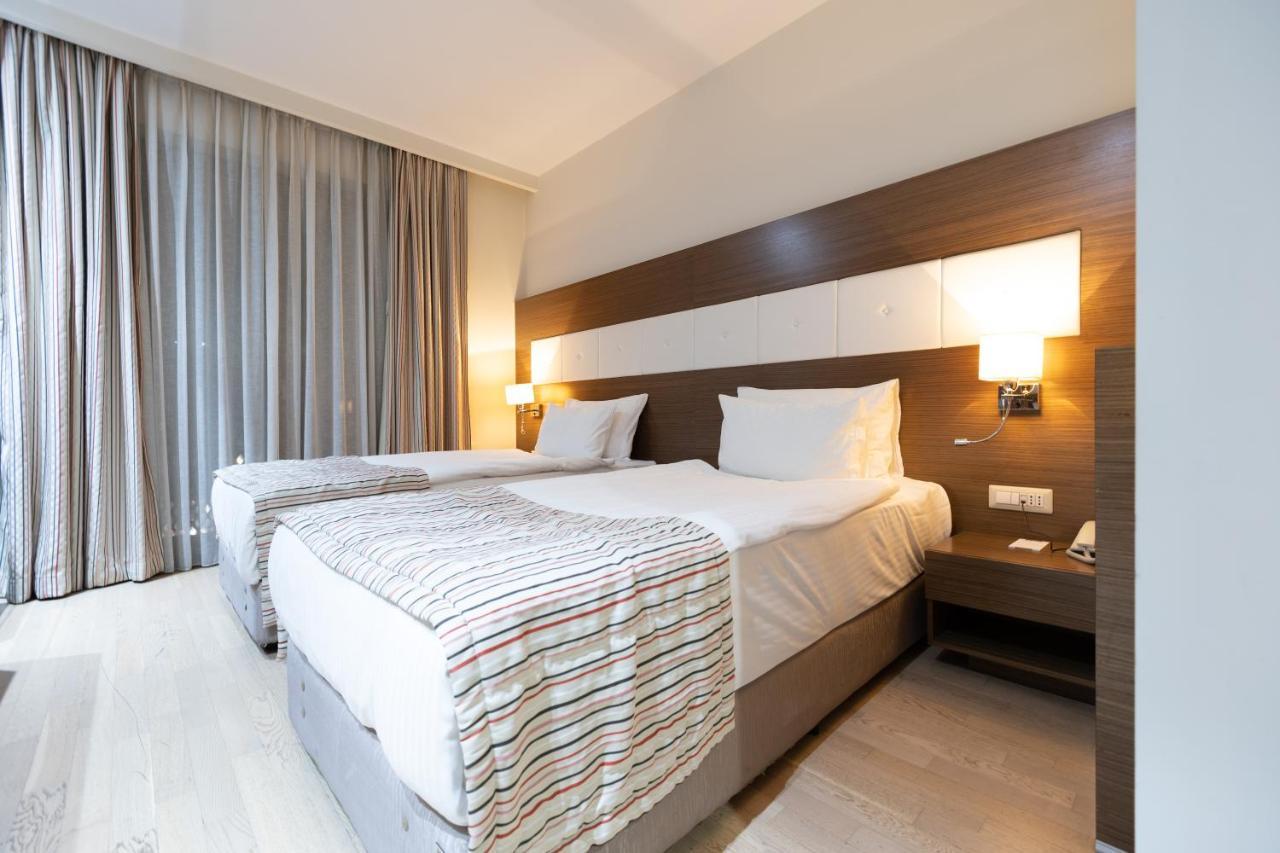 Hotel Dukagjini Peje Extérieur photo
