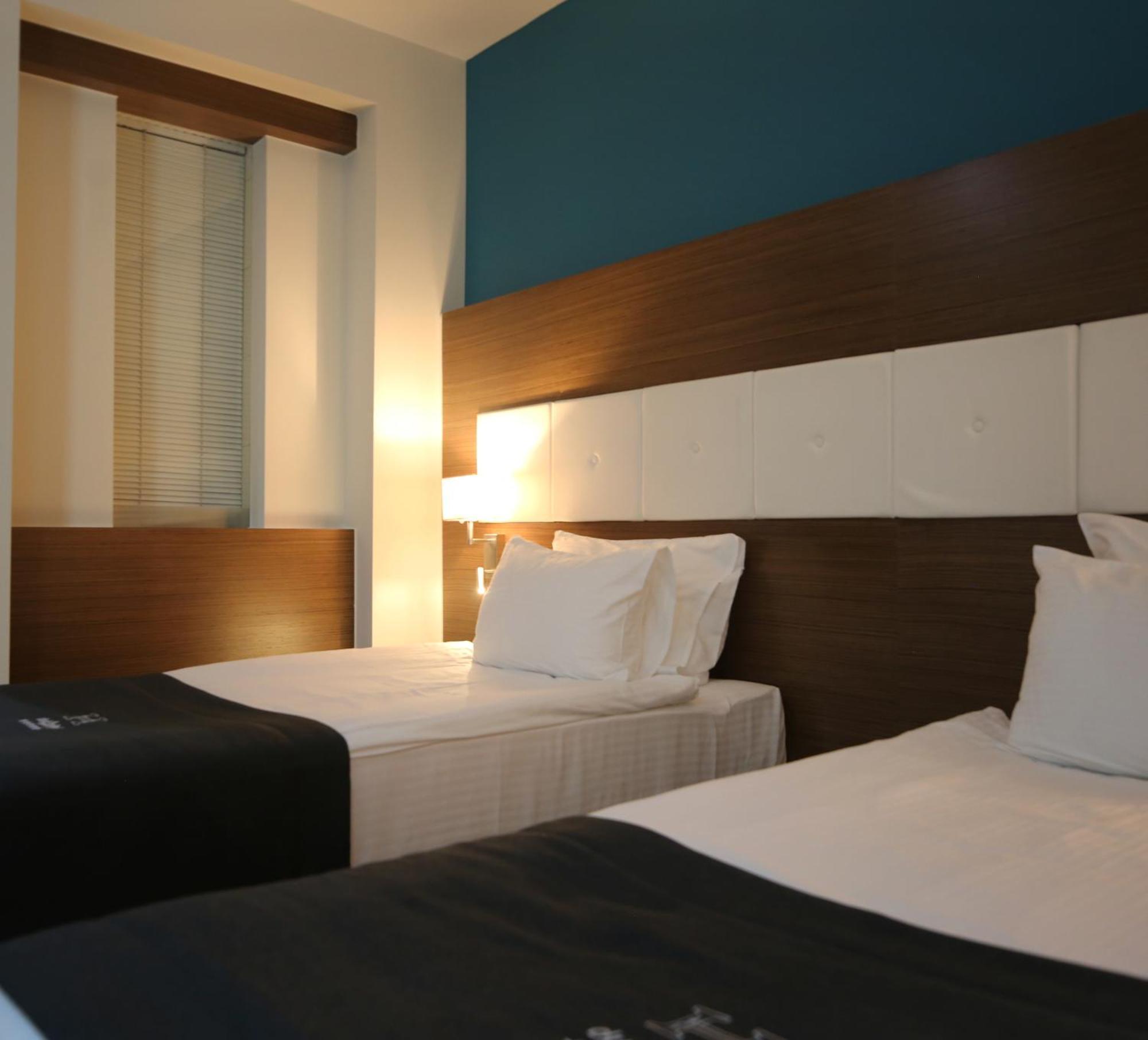 Hotel Dukagjini Peje Extérieur photo
